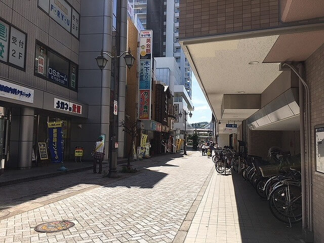 左手に当院が見えてきます。